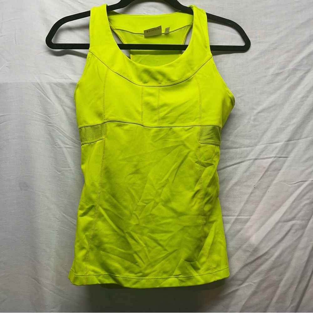 Athleta PR tennis tank top razorback